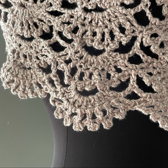 Elegant Crochet Cropped Lace Shrug Topper Cardi Bolero XS - Picture 3 of 8